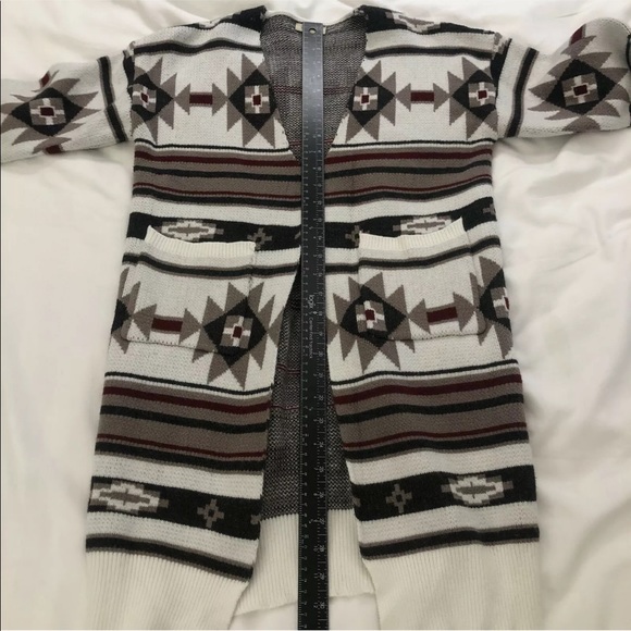 Venario Womens Southwest Tribal Print Cardigan Clip Front Pockets Size Small - Picture 8 of 10